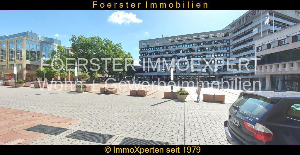 Panorama Büro/Praxis Etage frei einteilbar mit Schaufenster im 1.OG, am Marktplatz PF- City.