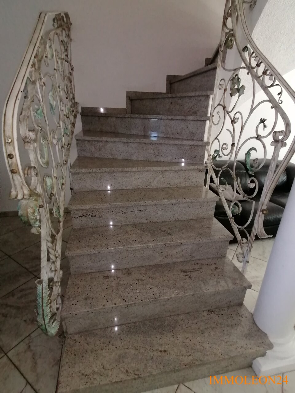 Treppe - Links Treppe - Links