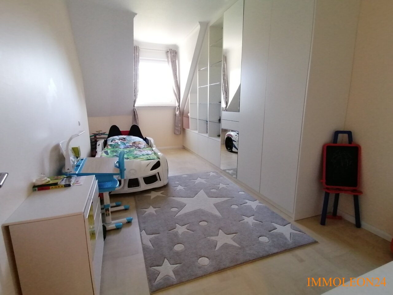 Kinderzimmer - Mitte 1 OG Kinderzimmer - Mitte 1 OG