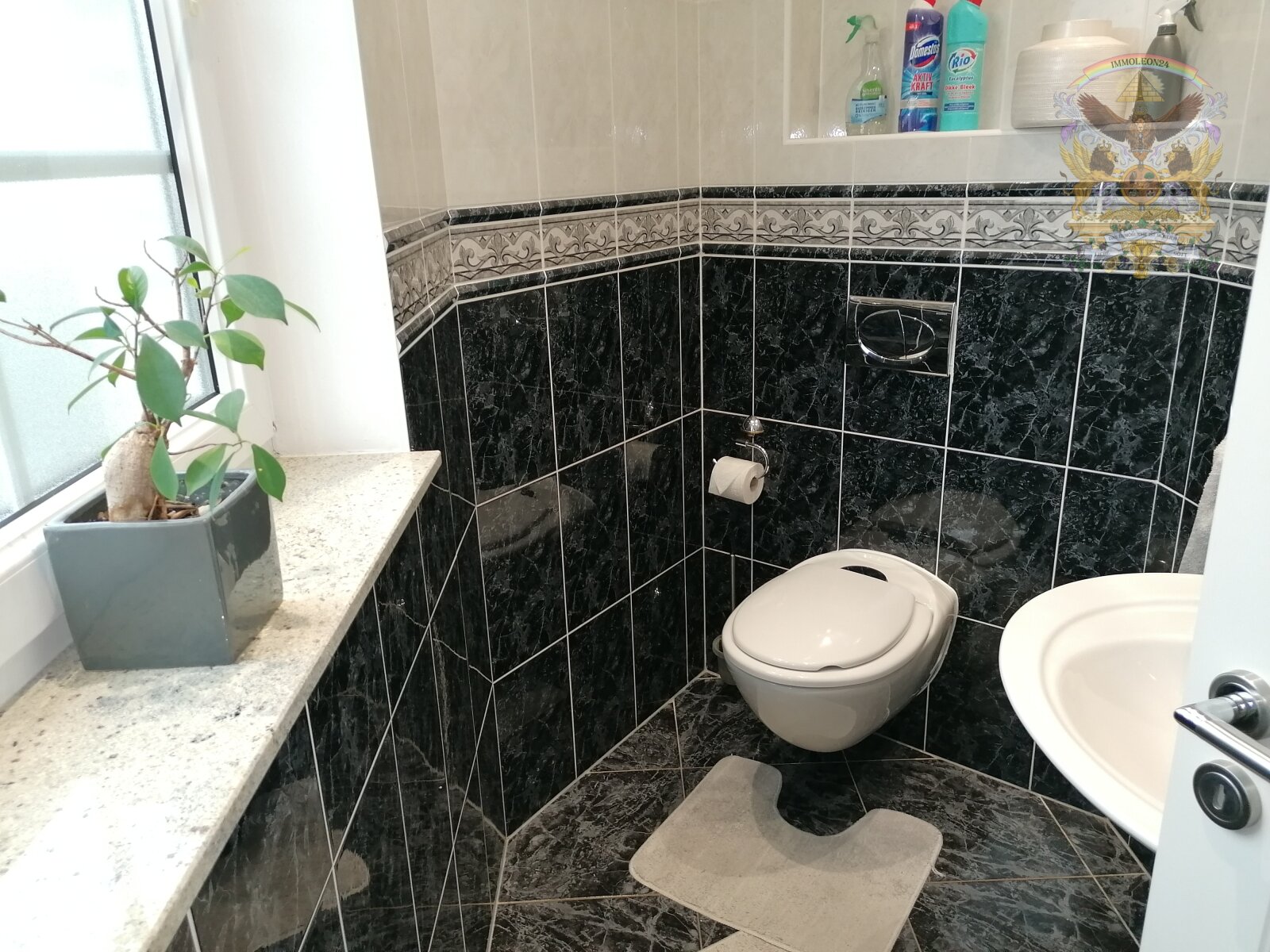 Gäste WC - EG rechts Gäste WC - EG rechts